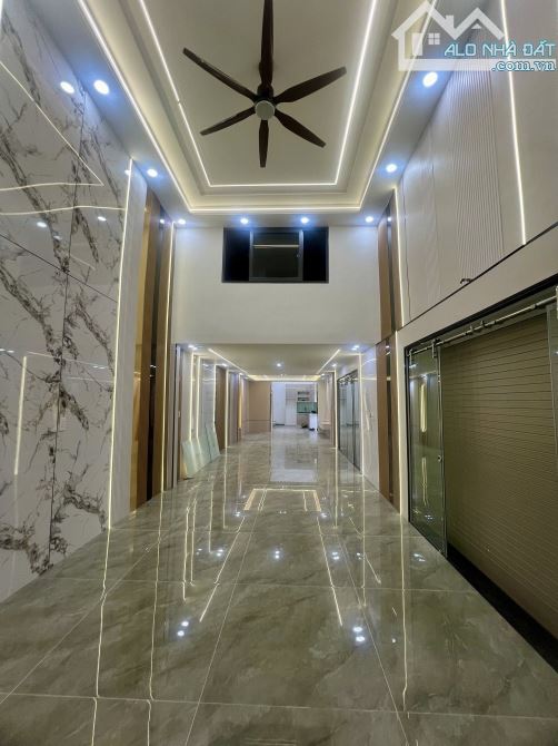 Bán nhà góc 2 mặt tiền đường Lê Văn Thọ, phường 9