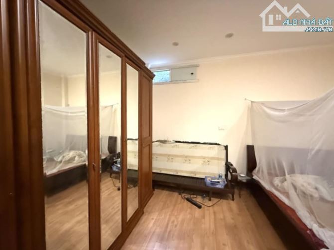 Tôi bán nhà phố Trích Sài , diện tích 45m2 , 5 tầng,giá 18.5 tỷ - 1