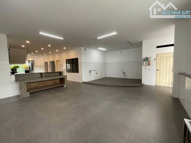 Bán nhá 3 tầng gần đền thánh Martin, Tân Hòa, Biên Hòa, 509m2, giá 13 tỷ 500
