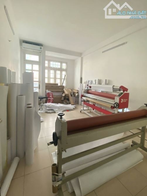 Bán nhà 4 tầng mặt tiền đường Lê Đức Thọ Phường 7 Quận Gò Vấp,  DT127m²(7*18) giá 26tỷ,