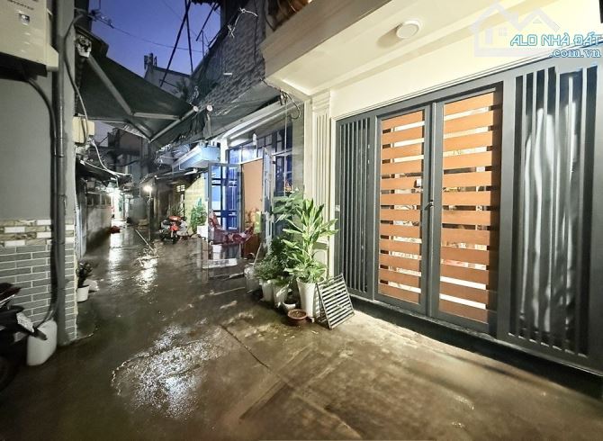 CÔNG VIÊN GIA ĐỊNH, NHÀ MỚI 2 Tầng 3PN 33m2 P3 Gò Vấp, giá 4.99 ty