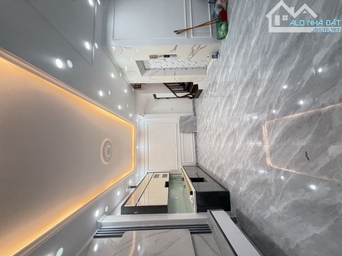 Bán nhà KĐT Pháp Vân, Ngọc Hồi 41.3m  6 tầng thang máy mt5.8m  9.1 tỷ