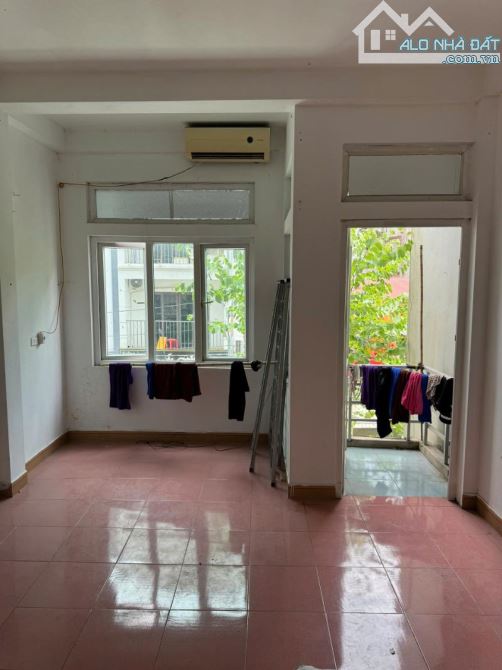 Bán nhà Ngọc Hồi ô tô vào, ngõ thông 40m 4 tầng 10.5 tỷ Hoàng Liệt Hoàng Mai