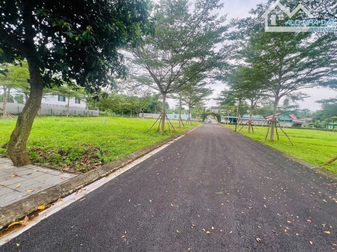 TUYỆT PHẨM PHÚ MÃN 106M2, SIÊU RẺ, CHỈ 2XTR/M2