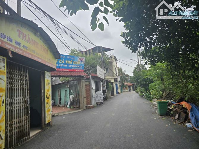 Bán nhà 3 tầng Vạn An .  dt 42m . mt 9m .hướng ĐN . giá 3 tỷ 7