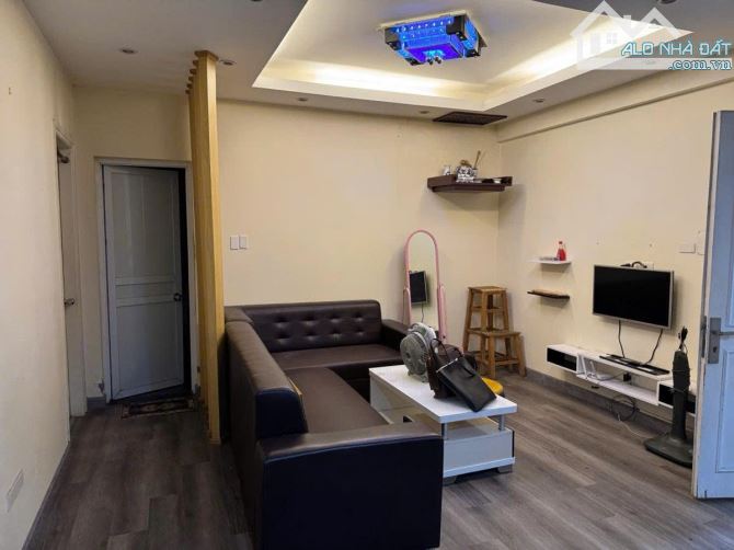 Bán gấp căn hộ 198 Nguyễn Tuân,70m2,2N,2WC, giá 6.25 tỷ