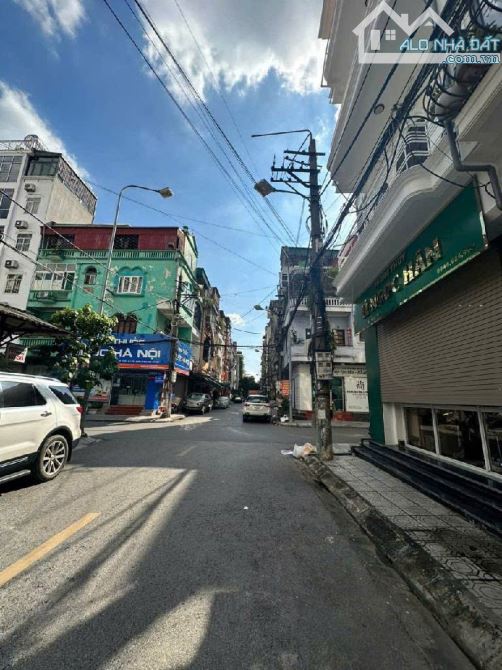 CẦN TIỀN BÁN GẤP NHÀ 4 TẦNG, LÔ GÓC, MẶT PHỐ KINH DOANH, QUANG TRUNG, DT 50M, GIÁ 19.5 TỶ.