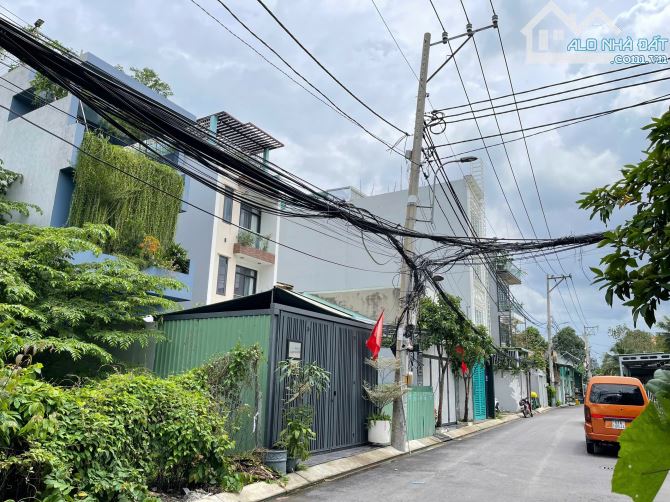 Bán gấp đất mặt tiền phường Linh Đông, Tp Thủ Đức, DT 110m2 (4,3 x 25) giá 7 tỷ