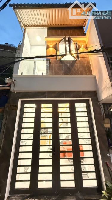 Gần Văn Cao Tân Phú 2 Tầng -Hẻm Thông Thoáng -Đã Hoàn Công Đủ - Chỉ 3,18Tỷ. -DT: 3 x 8m, T
