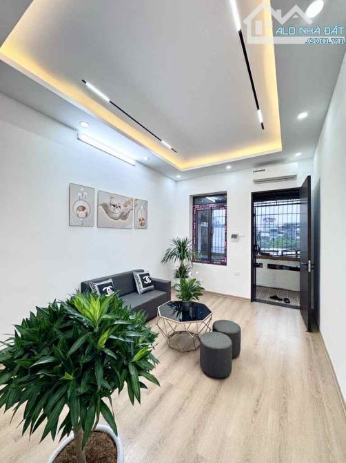 Bán căn hộ tập thể lương Ngọc quyến tt thanh Xuân fun nội thất xịn sò thoáng trước sau