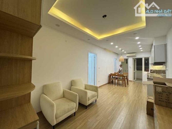Bán căn hộ chung cư kim văn kim lũ tt thanh Xuân fun nội thất xịn đẹp lung linh