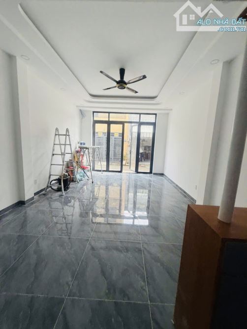 💣Lã Xuân Oai - Nhà 4 tầng BTCT mới xây - 50M2(4.55X11) - 3PN - Hẻm nhựa 1 trục 5M- 6.15Tỷ