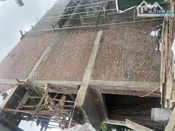 🏡BÁN NHÀ 3 TẦNG, Ô TÔ ĐỖ CỬA, CAM LỘ, HÙNG VƯƠNG, HỒNG BÀNG, GIÁ 2,7 TỶ