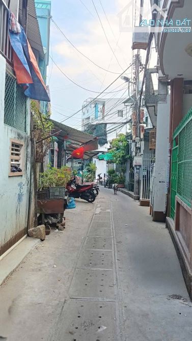 Bán nhà mặt tiền đường Tân Trang, gần chợ Đầm giá 3.4 tỷ