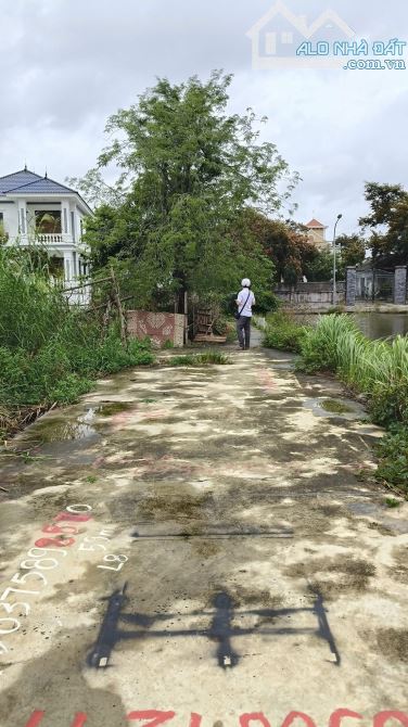 Đất Tràng Duệ đẹp không tì vết, ngõ ô tô ra vào, giá chỉ 8XX triệu đồng