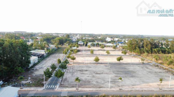 NGANG 5M - SÂU 20M. CÁCH SBQT LONG THÀNH 10 phút di chuyển, GIÁ CHỈ 13TR/M2, SINH LỜINHANH