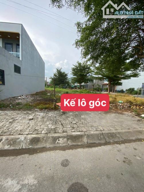 🏡 BÁN LÔ ĐẤT KẾ GÓC – KHU DÂN CƯ LONG HÒA, LONG AN 🏡