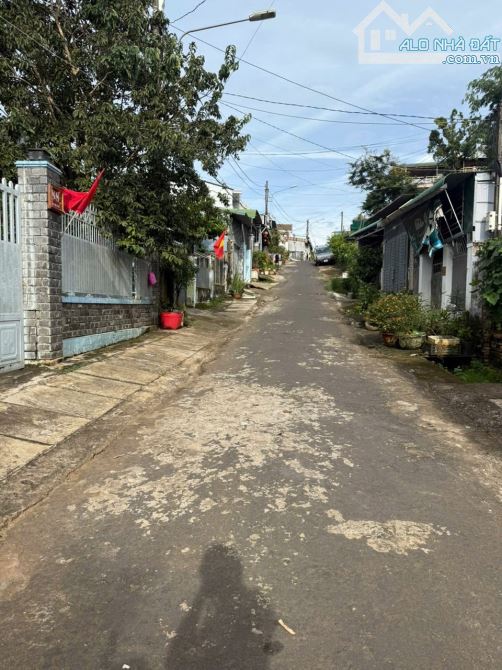 🏡 Bán đất tặng nhà mặt tiền Đặng Văn Ngữ – Giá chỉ 2 tỷ 9