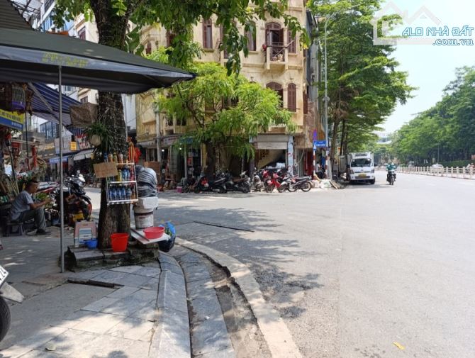 Bán mặt phố Hàng Cháo Đống Đa Dt 22m2 mặt tieenfr4m5 Gí 9,5 tỷ lh Huyền 7X