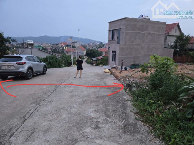 ✅ Chính chủ cần bán đất Ngõ siêu to trước mặt: 4 Ô tô đỗ trước mặt, quay đầu trước cửa nhà