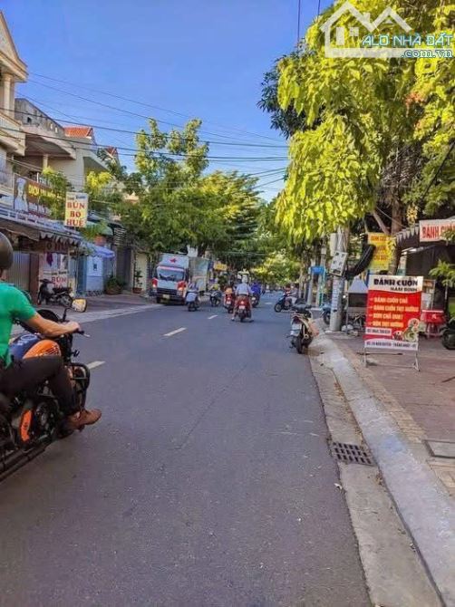 Bán Nhà Phố 3 Tầng + Lửng, MT Trần Bình Trọng, Vũng Tàu – 11 Tỷ