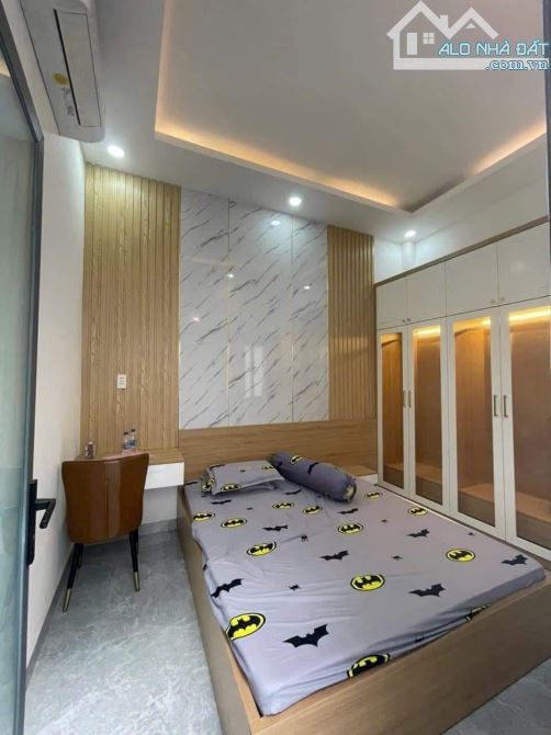 NHÀ KIM GIANG – 41M2 x 4 TẦNG – NGÕ Ô TÔ TRÁNH – GIÁ CHỈ LOANH QUANH 8 TỶ