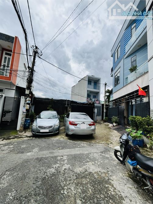 Nhà Riêng 3 tầng Linh Xuân,60m2, HXT,Sổ hồng Riêng, chỉ 5 tỷ