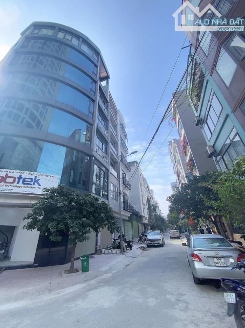Bán nhà đấu gía  Mậu Lương Hà Đông 7 tầng thang máy.