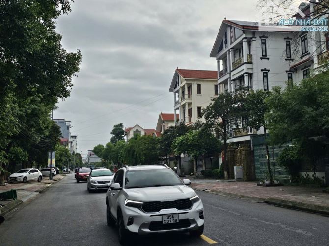 Bán đất nguyễn quyền kđt đại dương dt 135m2 + mt 7.7m + hướng tb giá 21.6 tỷ