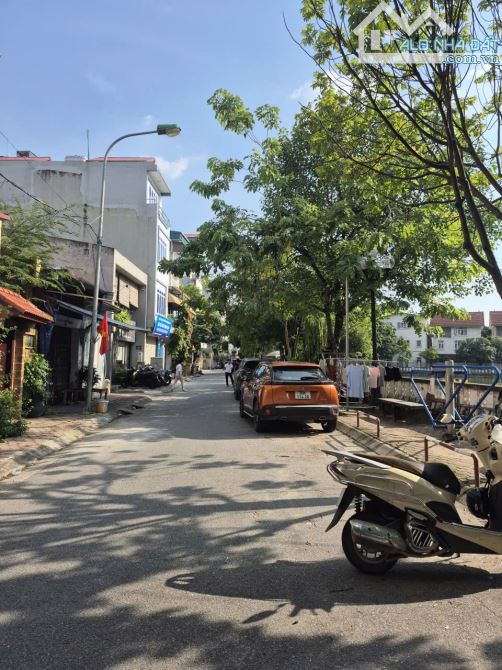 NGUYỄN VĂN TRỖI HÀ ĐÔNG NHÀ 5 TẦNG MẶT PHỐ LÔ GÓC VỈA HÈ RỘNG KINH DOANH ĐỈNH 35m 11 TỶ