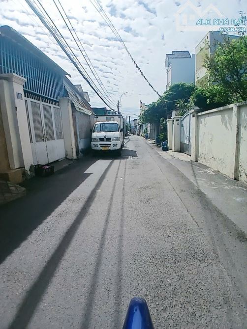 B.ÁN NHÀ MT ĐƯỜNG SỐ, Ô TÔ NGỦ TRONG NHÀ, 2 MĂT THOÁNG, P. PLB Q9