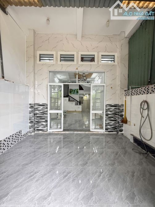 Cho thuê nhà đường số 30 khu dân cư công ty 8