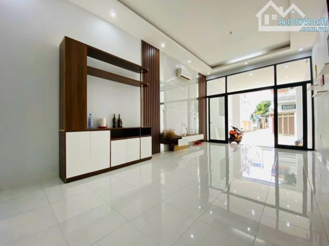 BÁN CĂN GÓC 1T2L HẺM 8M ĐƯỜNG XÔ VIẾT NGHỆ TĨNH VŨNG TÀU - NGANG 4.5 NỞ HẬU GIÁ 8.5 TỈ TL