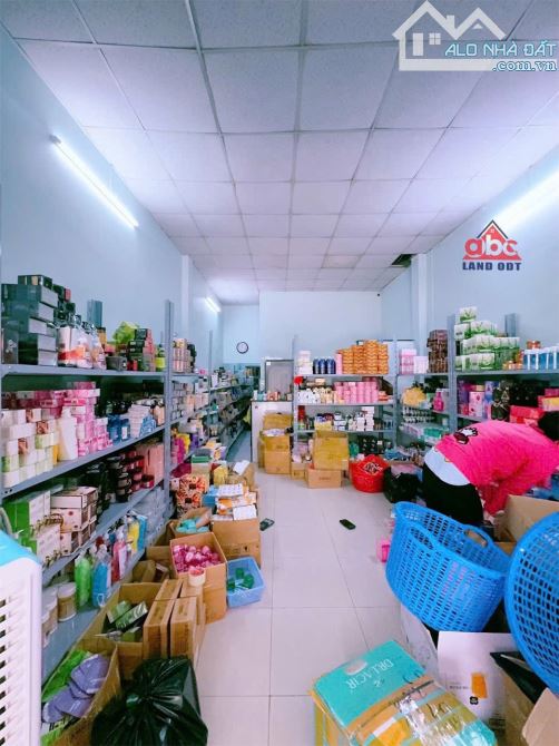 NP136 ➡️Bán nhà mặt tiền buôn bán gần cây xăng Thánh Tâm P.Tân Biên TP.Biên Hoà . -