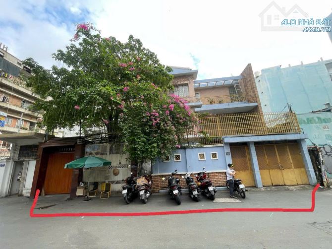 Cần bán nhà HXH 72 Trần Quốc Toản P. Xuân Hòa, Q.3. DT: 16.3x50m, DTCN:815m2. Gía 320 tỷ