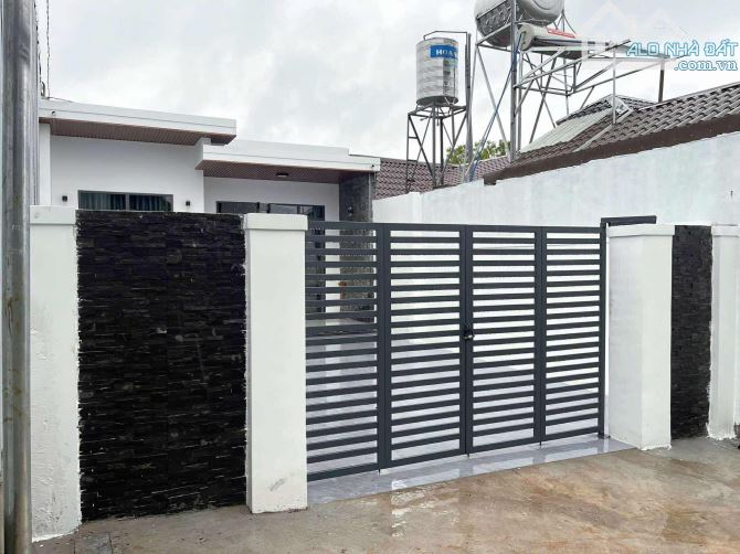 Bán nhà cấp 4 mới xây hẻm Y Wang , BMT