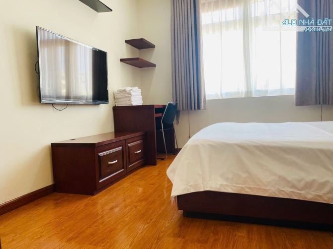 Bán tòa CHDV hầm, 8 tầng ngay khu Nguyễn Văn Trỗi, ngang 7.8m, giá 31 tỷ