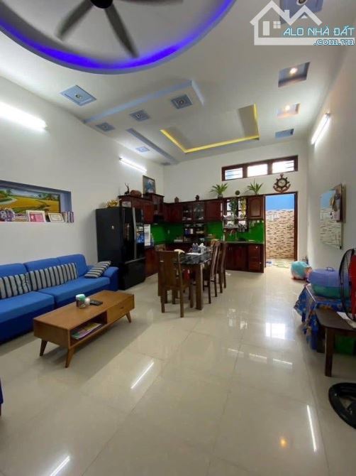 BÁN NHÀ MẶT TIỀN 1T2L ĐƯỜNG TRẦN BÌNH TRỌNG GÀN BIỂN - 93M2 NGANG 5M GIÁ 9.6 TỈ