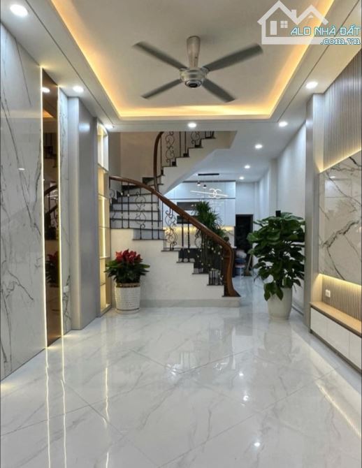 🌟 AN CƯ LÝ TƯỞNG SINH LỜI BỀN VỮNG  - 35M2 PHẠM VĂN ĐỒNG - 5TẦNG - CHỈ VỚI HƠN 8TỶ .