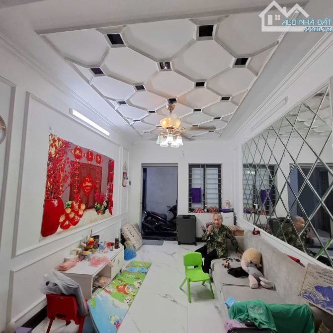 BÁN NHÀ NGÕ DỐC THỌ LÃO – GẦN PHỐ – MẶT TIỀN RỘNG 8M  Diện tích: 48m² x 4 tầng  Mặt tiền: