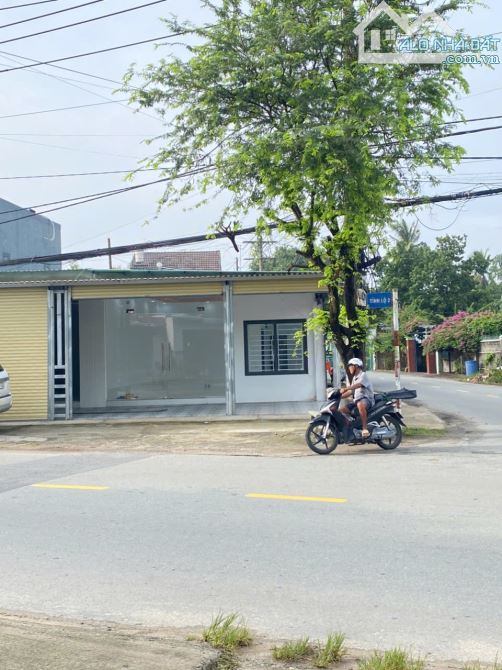 Nhà góc 2 mặt tiền đường Kinh Doanh cạnh Khu Công Nghiệp Tây Bắc Củ Chi 1tỷ7 còn bớt
