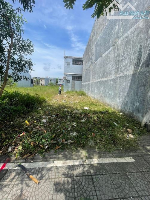 Bán đất KQH Hương Sơ, Nguyễn Văn Linh hướng Đông Nam cạnh Bãy Sậy