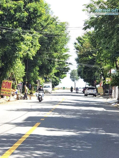 🏩 Bán đất sát biển mt Hồ Tùng Mậu, 81m2, 8.x tỷ tl