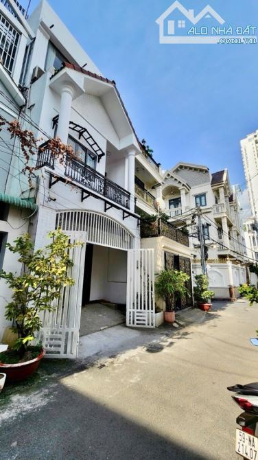 ⚠️⚠️⚠️XE HƠI NGỦ NHÀ - KHU DÂN CƯ VIP QUẬN 7 - CHỈ 9.x TỶ