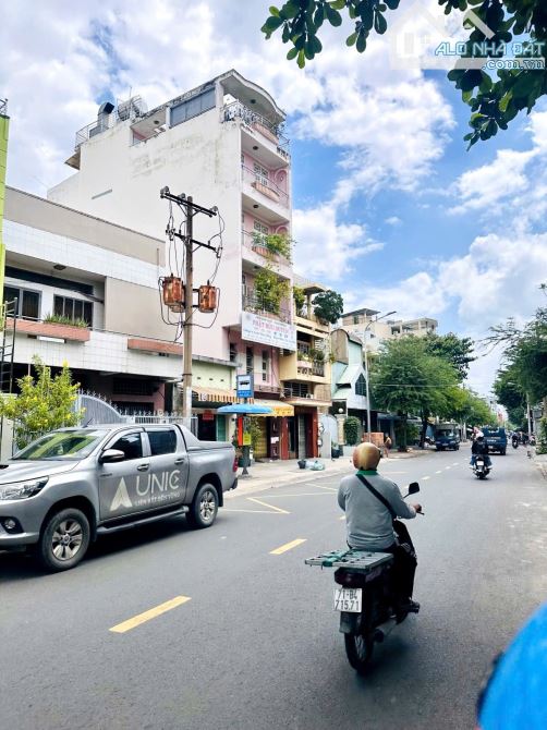 NHÀ MẶT TIỀN ĐƯỜNG VĂN THÂN QUẬN 6 NGANG KHỦNG 6M GIÁ TỐT