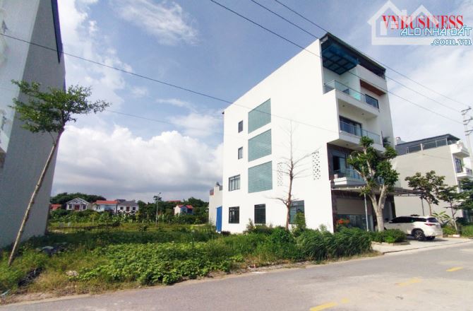 Bán nhà mặt phố Đông Thạnh 8, 25,95 tỷ, 265m2, Hóc Môn, HCM - giá cực chất Hot!