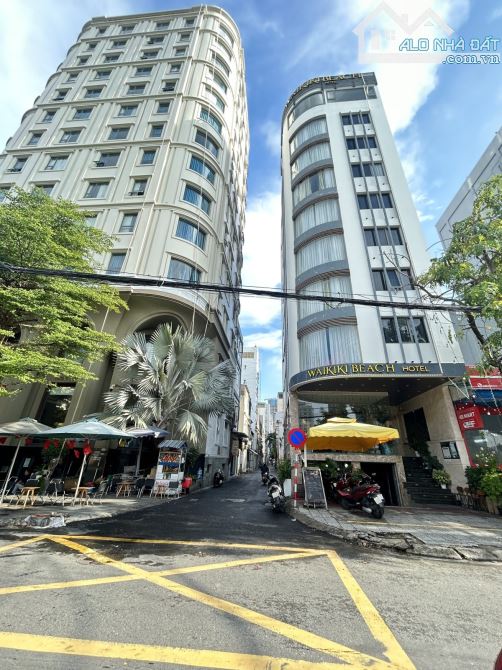 Bán lô đất. Hà bổng sát Hà chương. Biển Mỹ Khê TP Đà Nẵng. Khu vực toàn căn hộ khách sạn