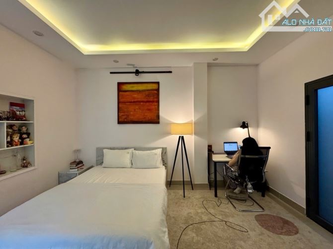 BÁN GẤP NHÀ NAM KỲ KHỞI NGHĨA, Q.3 - NGANG 4.4M - 3 LẦU BTCT - CHỈ 4.6 T.Ỷ TL.