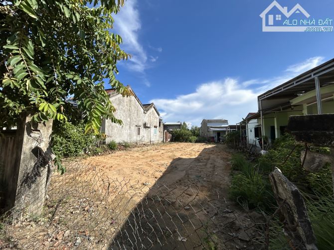 Bán đất đường ô tô 7m Thanh Quýt 2, Điện Bàn. DT 282m2 ngang 11.2m. Giá 2.65 tỷ