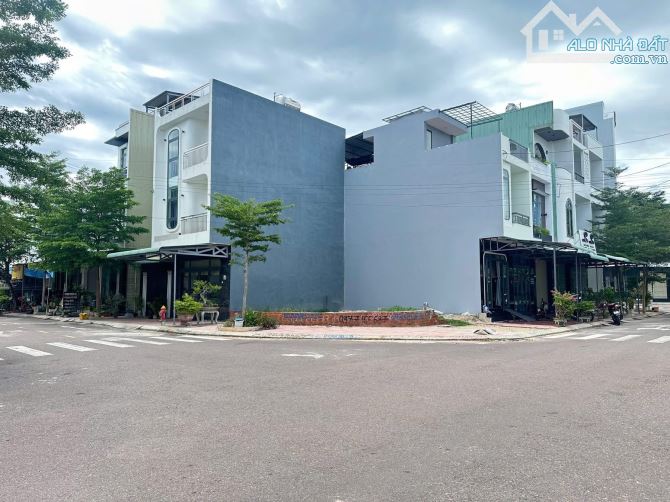 LÔ ĐẤT GÓC ĐẸP 54,3m2, MẶT TIỀN ĐƯỜNG SỐ 2 VÀ SỐ 4 KHU TVSMT BẮC HÀ THANH, QUY NHƠN.